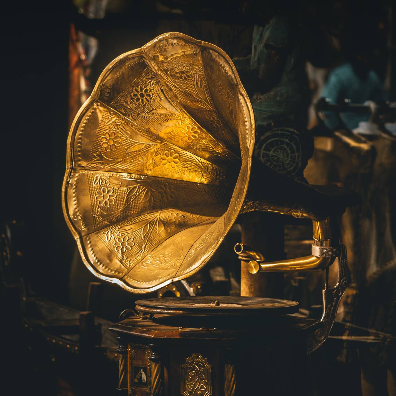 Julie Theivendran – Voiceover Agent